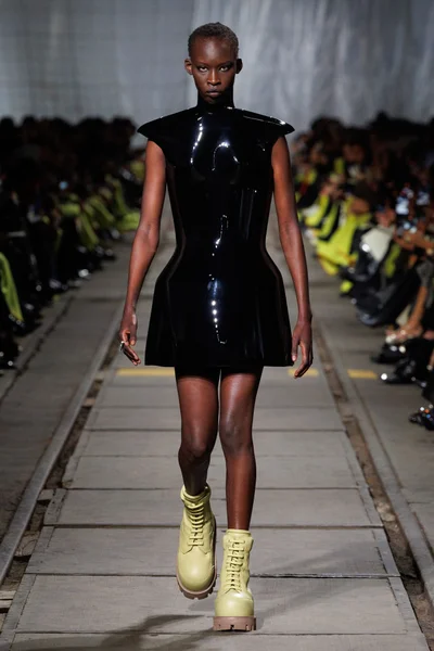 Look 51